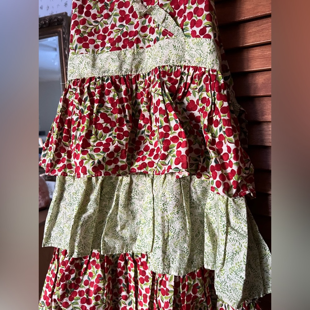 Floral Ruffle Apron - Picture 2 of 4